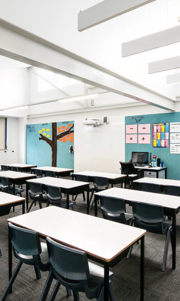 HOLY+SAVIOUR+MINI+019 (1)